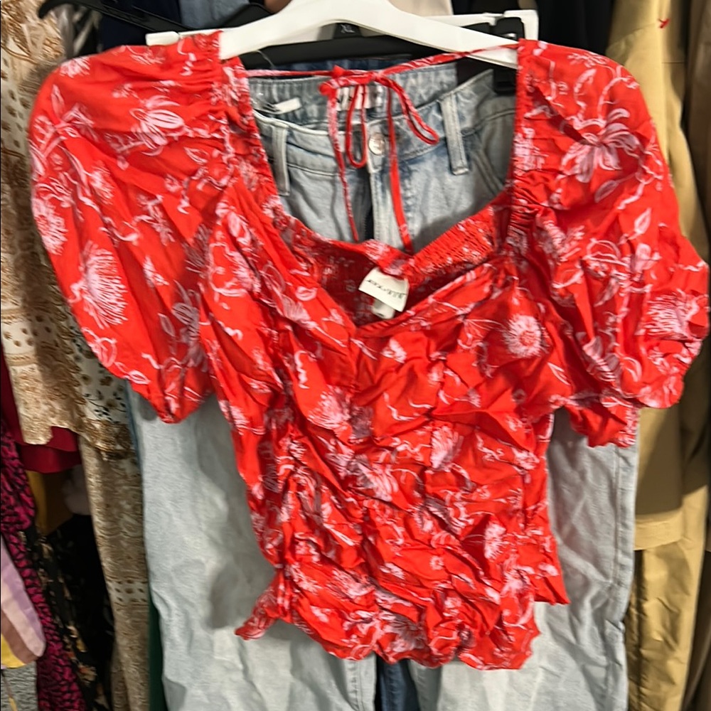 Ava & Viv Red and Blue Ruched Tie Front Blouse